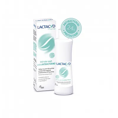 Lactacyd Pharma Antibacterials Καθαριστικό Ευαίσθητης Περιοχής με Φυσικούς Αντιβακτηριακούς Παράγοντες, 250 ml